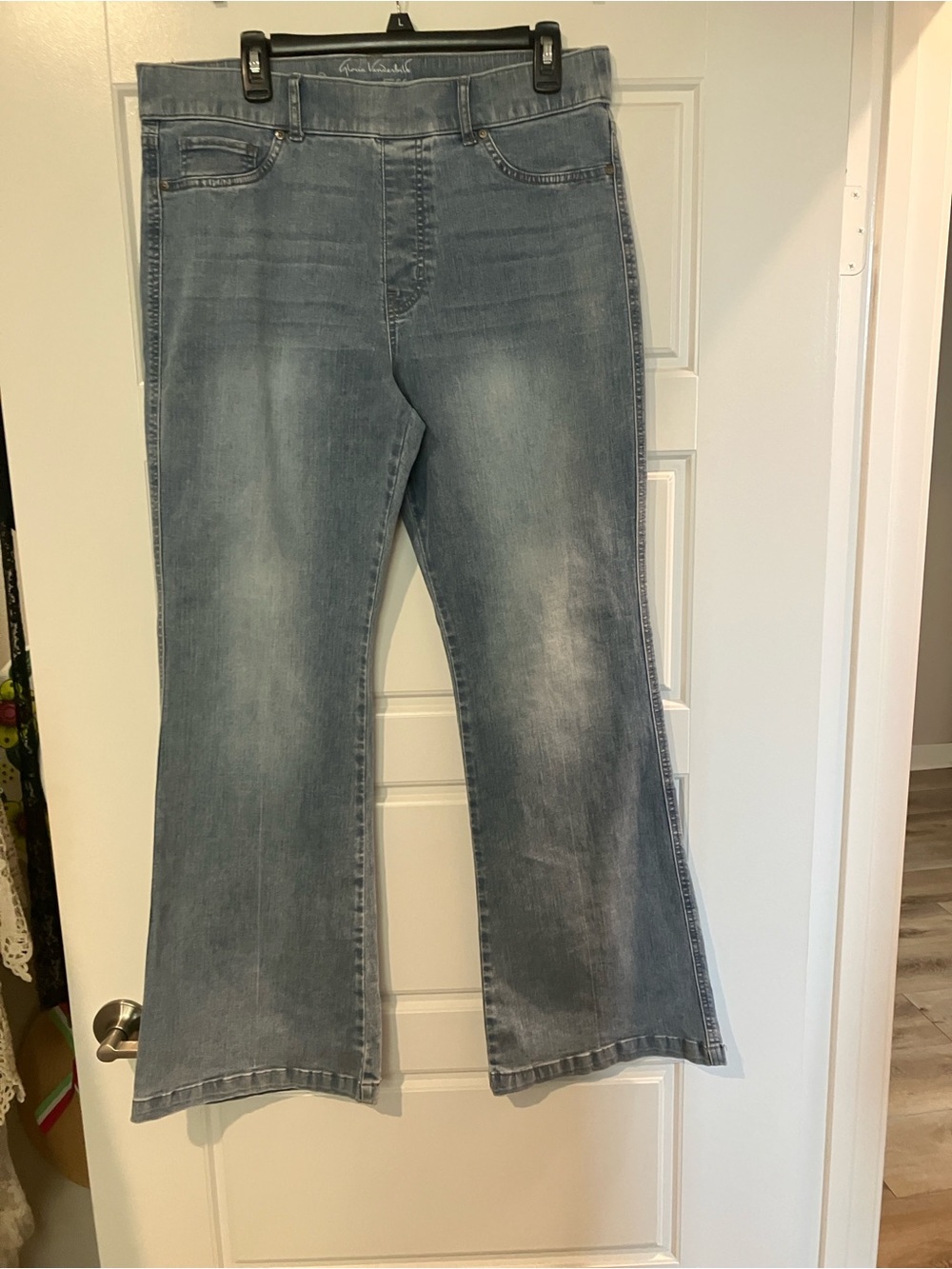 Gloria Vanderbilt shape effect pull up flared jeans